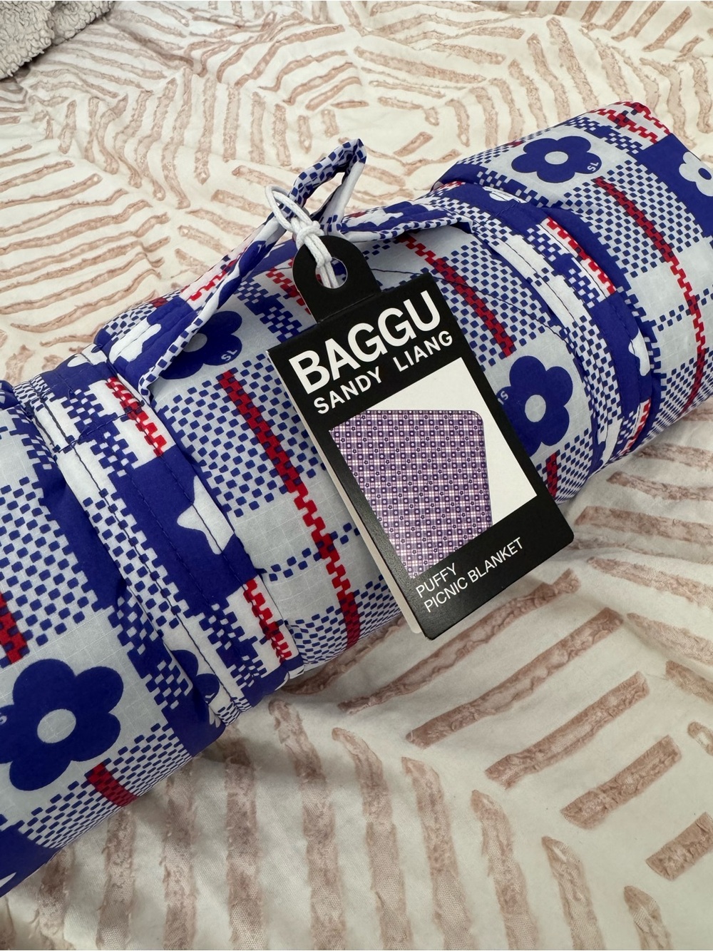 BAGGU Blue White and Red Floral Plaid Puffy Picnic Blanket